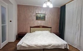Nyko'S Apartment